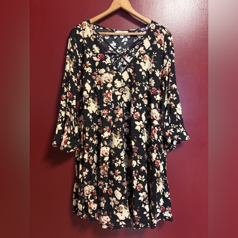 Umgee‎ Swing Dress Women’s Size Large Black Floral Relaxed Fit Boho Whimsygoth